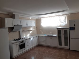 НК-35, столешница пластик HPL, доводчики, ~37 т.р. за 1 метр